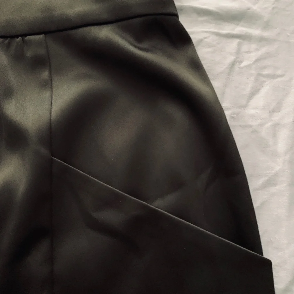 MAX & CLEO Size 4 black mini dress - Picture 5 of 5